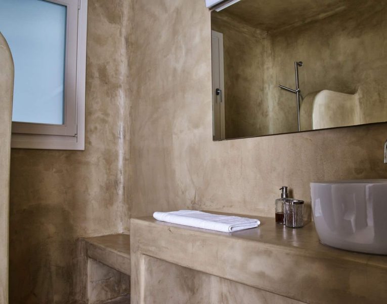Villa- Leticia-Mykonos-by-Olive-Villa-Rentals-bathroom-3