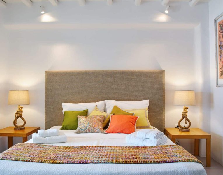 Villa- Leticia-Mykonos-by-Olive-Villa-Rentals-bedroom-4