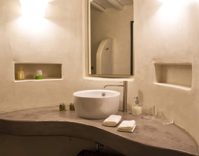 Villa- Leticia-Mykonos-by-Olive-Villa-Rentals-bathroom-5