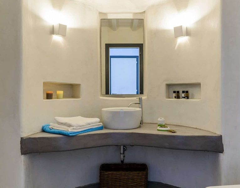 Villa- Leticia-Mykonos-by-Olive-Villa-Rentals-bathroom-5