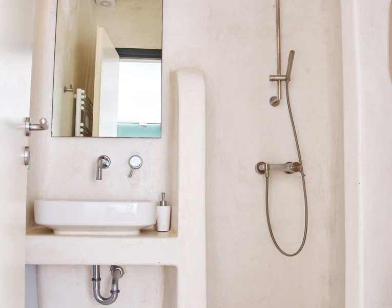 Villa- Leticia-Mykonos-by-Olive-Villa-Rentals-guest-house