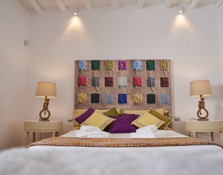 Villa- Leticia-Mykonos-by-Olive-Villa-Rentals-guest-house