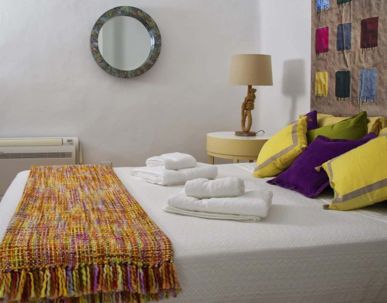 Villa- Leticia-Mykonos-by-Olive-Villa-Rentals-guest-house