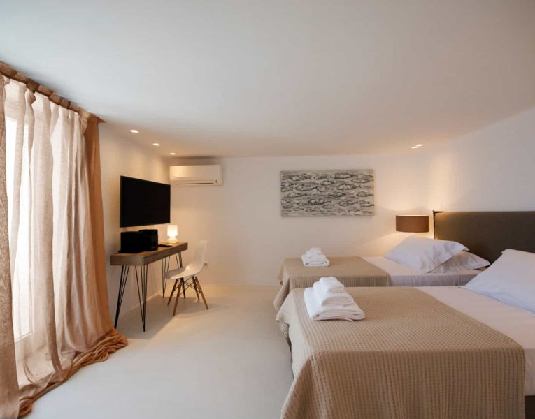 Villa- Margarita-Mykonos-by-Olive-Villa-Rentals-bedroom