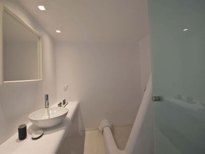 Villa- Margarita-Mykonos-by-Olive-Villa-Rentals-bathroom