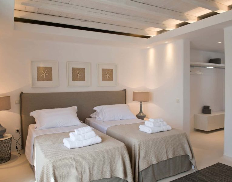 Villa- Margarita-Mykonos-by-Olive-Villa-Rentals-bedroom