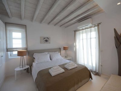 Villa- Margarita-Mykonos-by-Olive-Villa-Rentals-bedroom