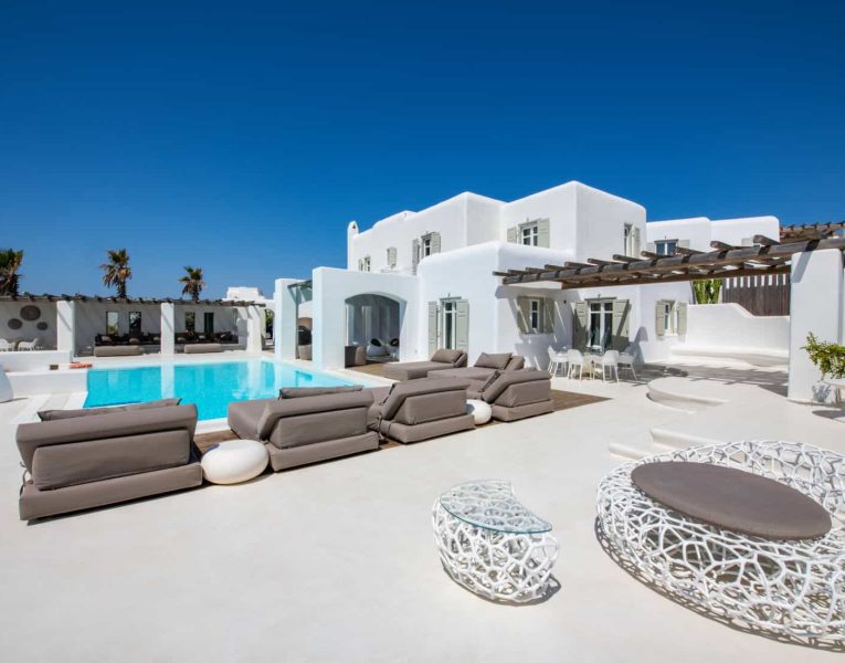 Villa- Margarita-Mykonos-by-Olive-Villa-Rentals-pool-area