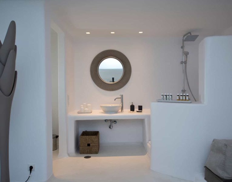 Villa- Martini-Mykonos-by-Olive-Villa-Rentals-bathroom