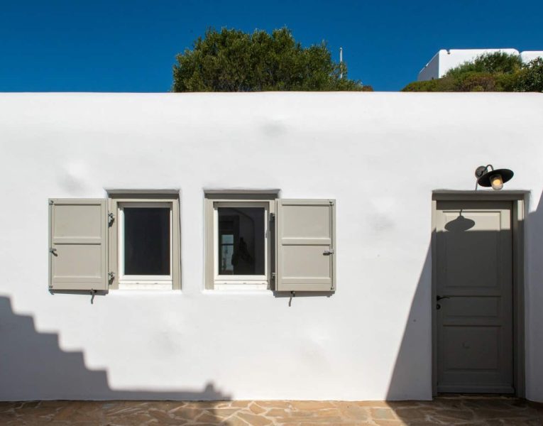 Villa-Myrrini-Mykonos-by-Olive-Villa-Rentals-suites