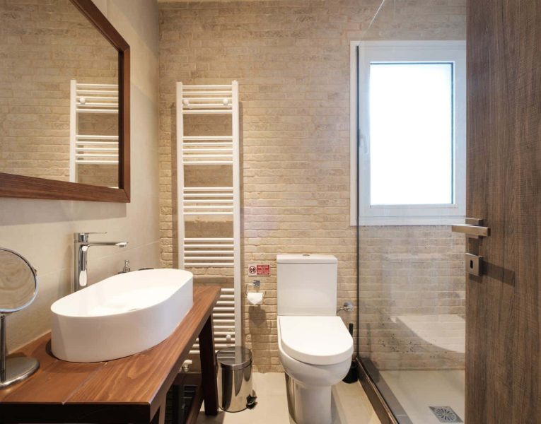 Villa- Amphithea -Nauplion-by-Olive-Villa-Rentals-first-level-bathroom