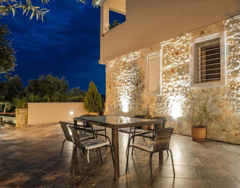 Villa- Amphithea -Nauplion-by-Olive-Villa-Rentals-exterior-dining