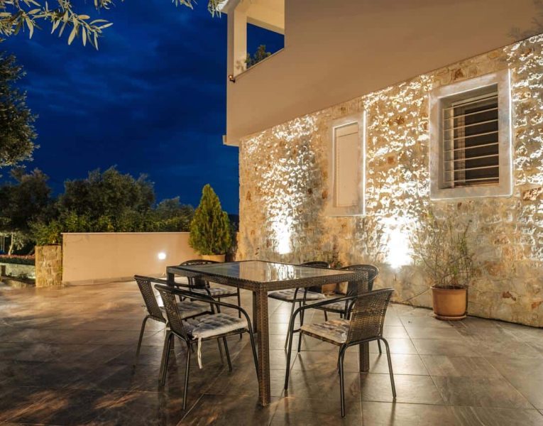 Villa- Amphithea -Nauplion-by-Olive-Villa-Rentals-exterior-dining