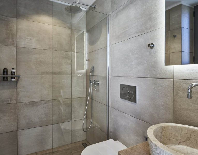 Villa- Clytia -Nauplion-by-Olive-Villa-Rentals-gound-floor-bedroom-ensuite-bathroom