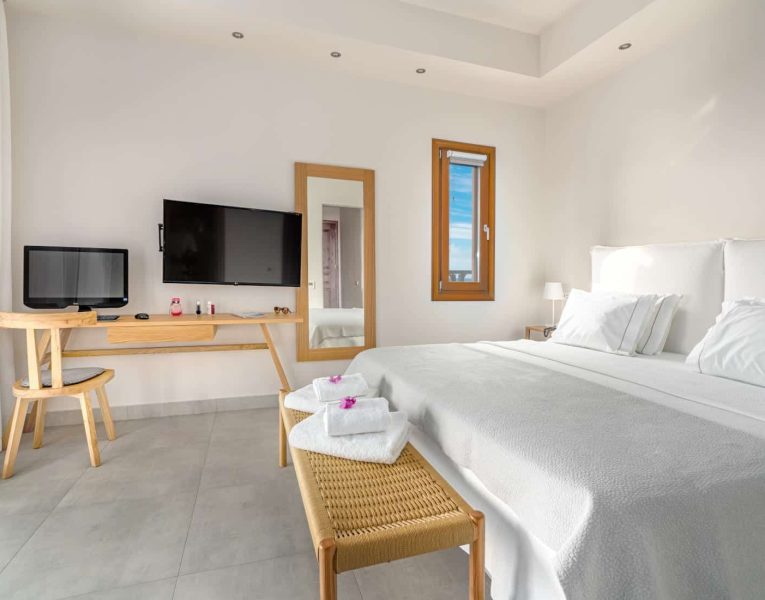 Villa-Hesperis-Crete-by-Olive-Villa-Rentals-bedroom