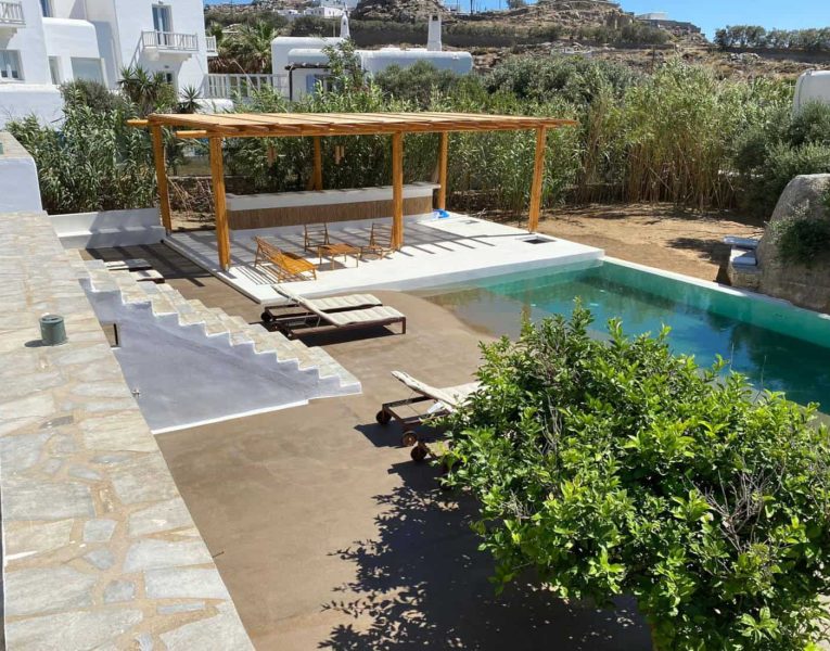 Villa-Felicita-Mykonos-by-Olive-Villa-Rentals-pool