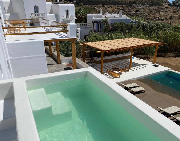 Villa-Felicita-Mykonos-by-Olive-Villa-Rentals-exterior