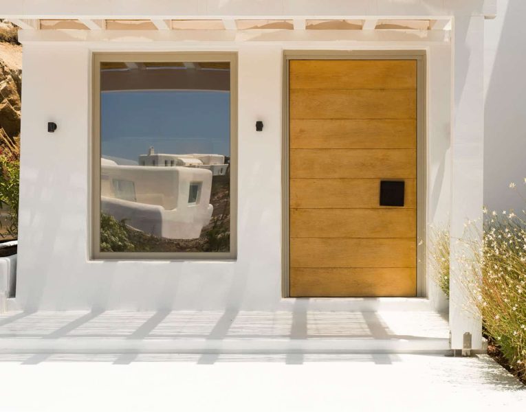 Villa-Etoile-Mykonos-by-Olive-Villa-Rentals-entrance