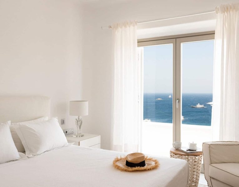 Villa-Etoile-Mykonos-by-Olive-Villa-Rentals-bedroom