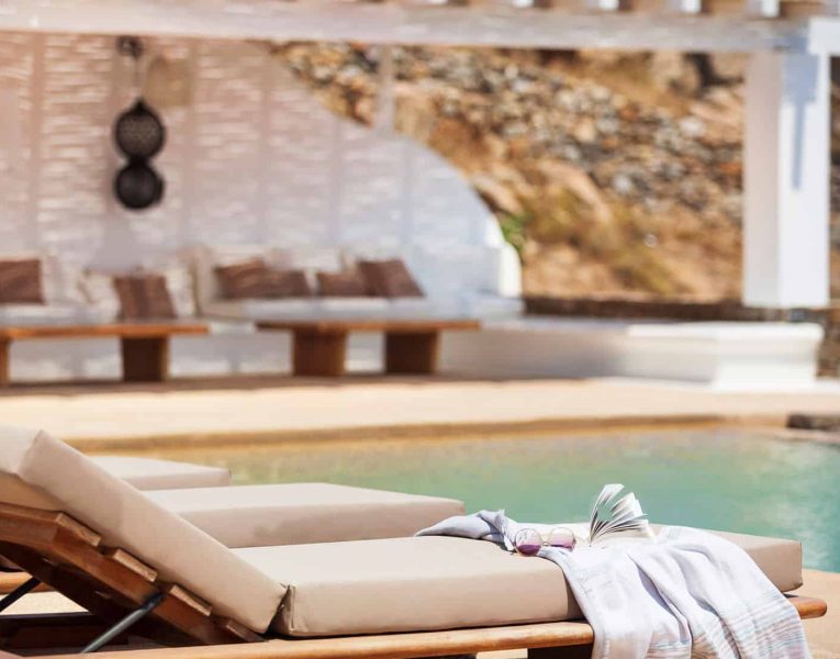 Villa-Etoile-Mykonos-by-Olive-Villa-Rentals-pool-area-sunbeds