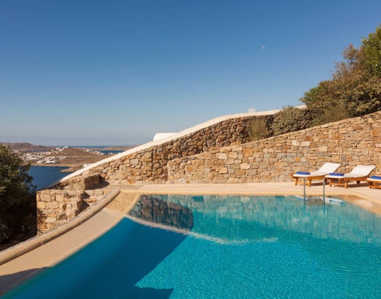 Villa-Fevronia-Mykonos-by-Olive-Villa-Rentals-pool