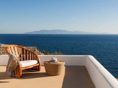 Villa- Julius -Mykonos-by-Olive-Villa-Rentals-balcony