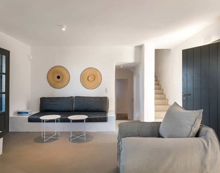 Villa- Cinqo-Paros-by-Olive-Villa-Rentals-living-room