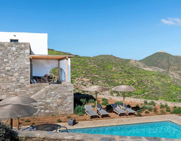 Villa- Cinqo-Paros-by-Olive-Villa-Rentals-exterior-pool-area