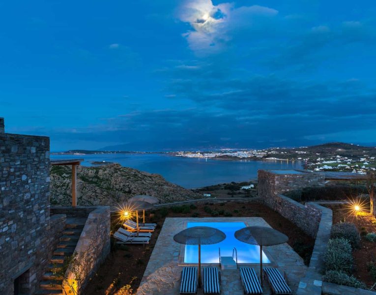 Villa Cinqo in Paros by Olive Villa Rentals