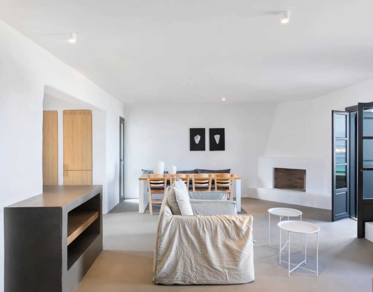 Villa-Quattro-Paros-by-Olive-Villa-Rentals-living-room