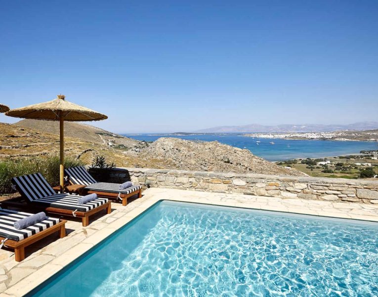 Villa-Quattro-Paros-by-Olive-Villa-Rentals-pool-area