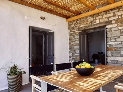 Villa-Trenta-Paros-by-Olive-Villa-Rentals-balcony