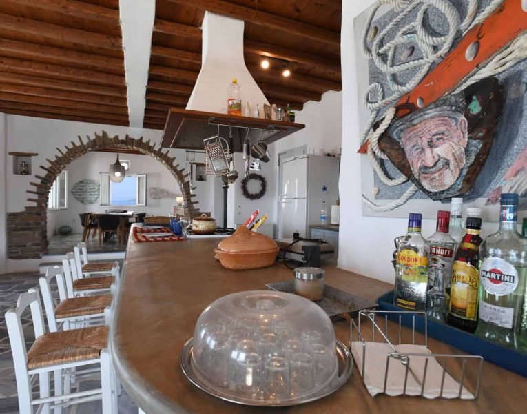 Villa-Lungomare-Tinos-by-Olive-Villa-Rentals-kitchen