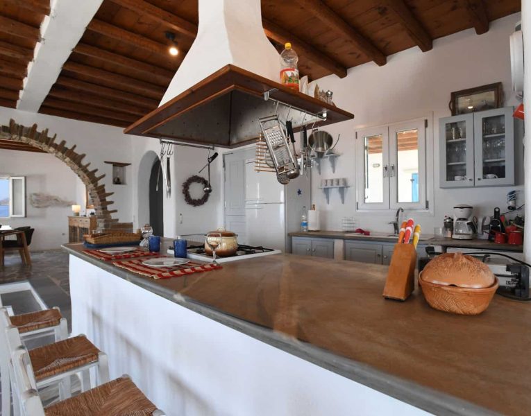 Villa-Lungomare-Tinos-by-Olive-Villa-Rentals-kitchen