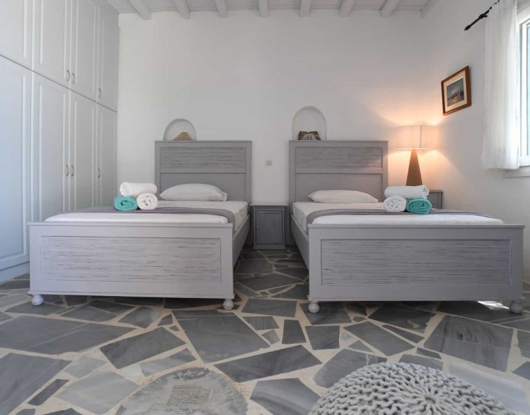 Villa-Lungomare-Tinos-by-Olive-Villa-Rentals-bedroom-3