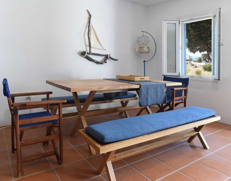 Villa-Lungomare-Tinos-by-Olive-Villa-Rentals-lower-dining-room
