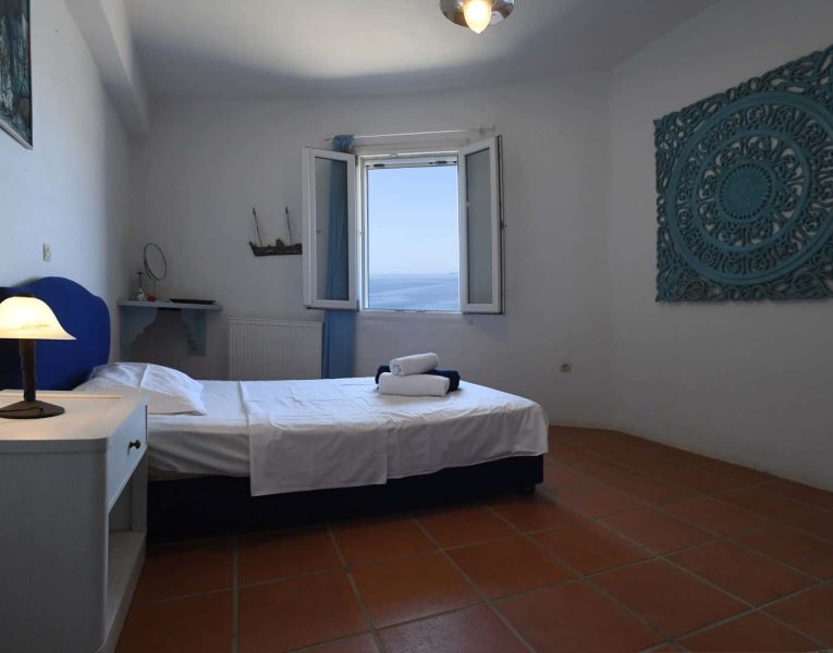 Villa-Lungomare-Tinos-by-Olive-Villa-Rentals-lower-bedroom-2