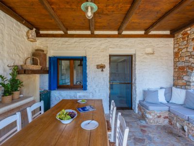Verdi Estate in Paros by Olive Villa Rentals