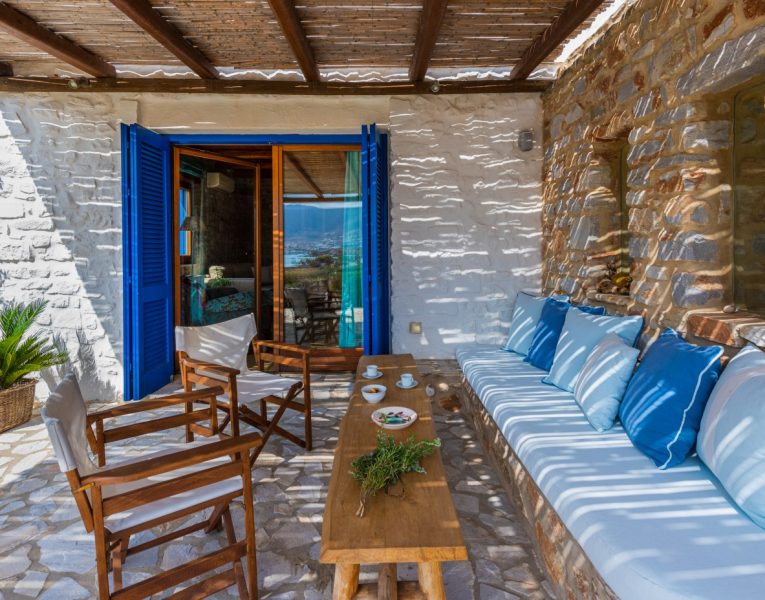 Verdi Estate in Paros by Olive Villa Rentals