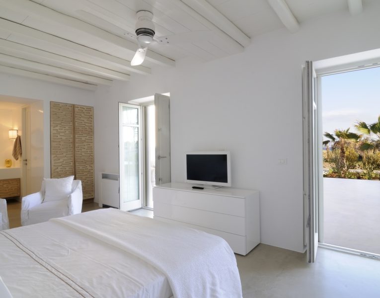 Villa-Apolollonia-Paros-by-Olive-Villa-Rentals-bedroom