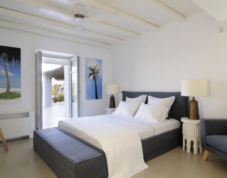 Villa-Apolollonia-Paros-by-Olive-Villa-Rentals-bedroom