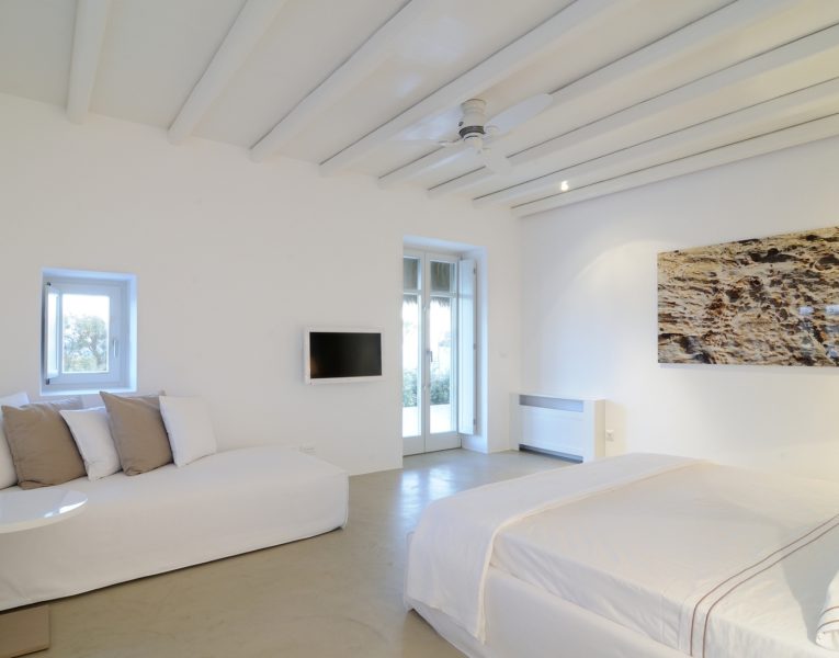 Villa-Apolollonia-Paros-by-Olive-Villa-Rentals-bedroom
