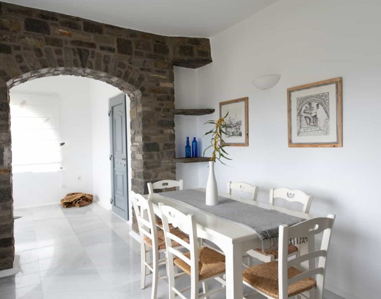 Villa- Coco Complex -Paros-by-Olive-Villa-Rentals-dining-area