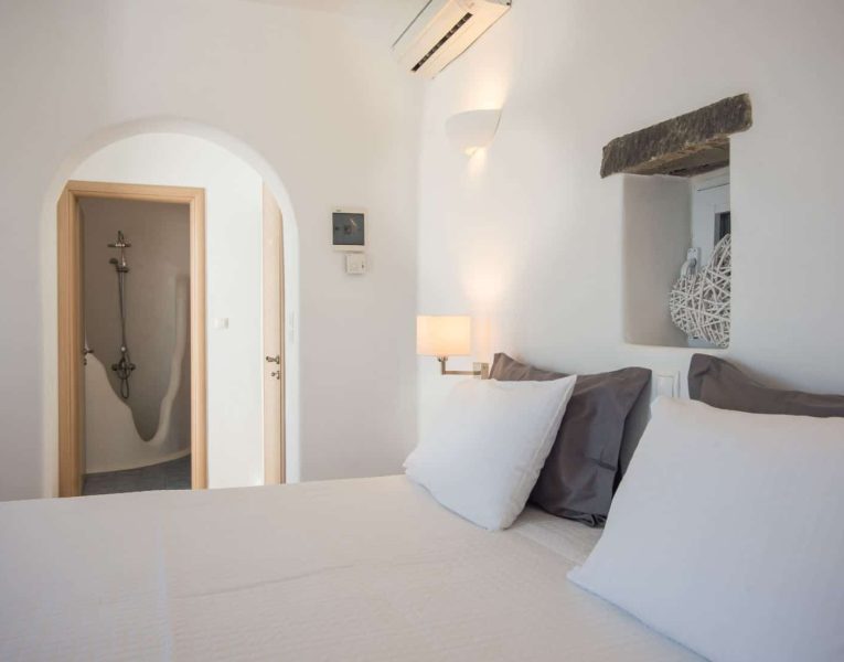 Villa- Coco Complex -Paros-by-Olive-Villa-Rentals-bedroom