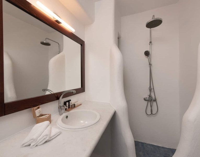 Villa- Coco Complex -Paros-by-Olive-Villa-Rentals-bedroom-bathroom