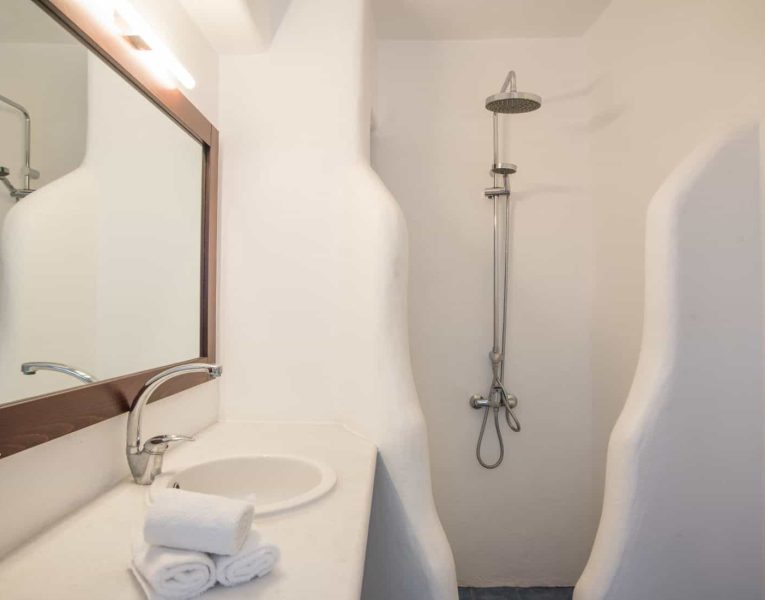 Villa- Coco Complex -Paros-by-Olive-Villa-Rentals-bathroom