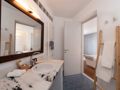 Villa- Coco Blue -Paros-by-Olive-Villa-Rentals-bathroom-lower-floor