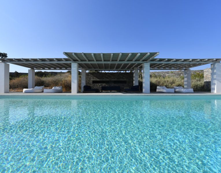 Villa Dolce in Paros by Olive Villa Rentals