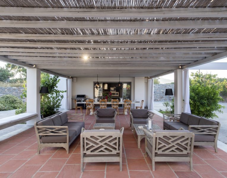 Villa Dolce in Paros by Olive Villa Rentals