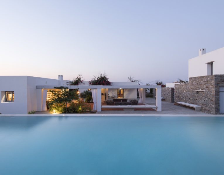 Villa Dolce in Paros by Olive Villa Rentals